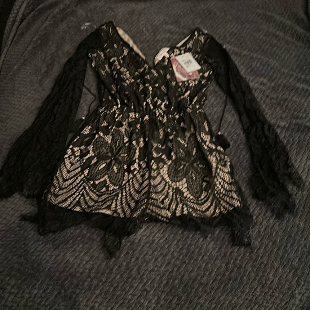 NWT Love Fire Flapper Lace Romper in Size XS